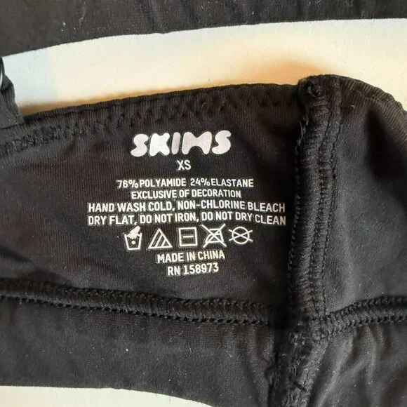 Skims Triangle Bralette Fits Everybody Black Onyx XS NWT - Picture 7 of 7